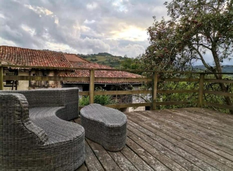 La Casina Roja - Santolaya De Cabranes Villa Arboleya Eksteriør bilde