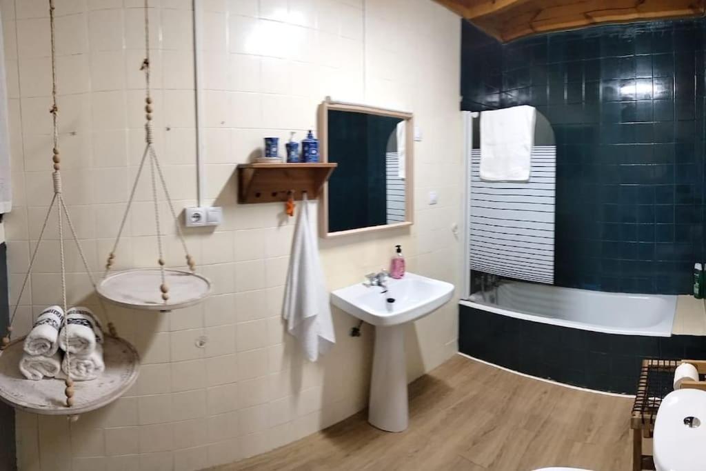 La Casina Roja - Santolaya De Cabranes Villa Arboleya Eksteriør bilde