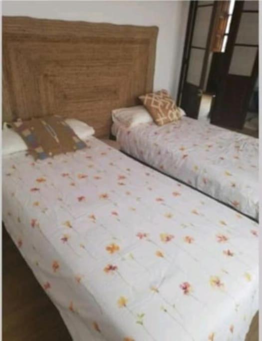 La Casina Roja - Santolaya De Cabranes Villa Arboleya Eksteriør bilde